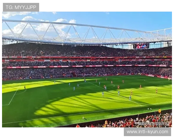 英超女足观众人数破纪录,性别平等推进显著 英超女足观众人数破纪录,性别平等推进显著