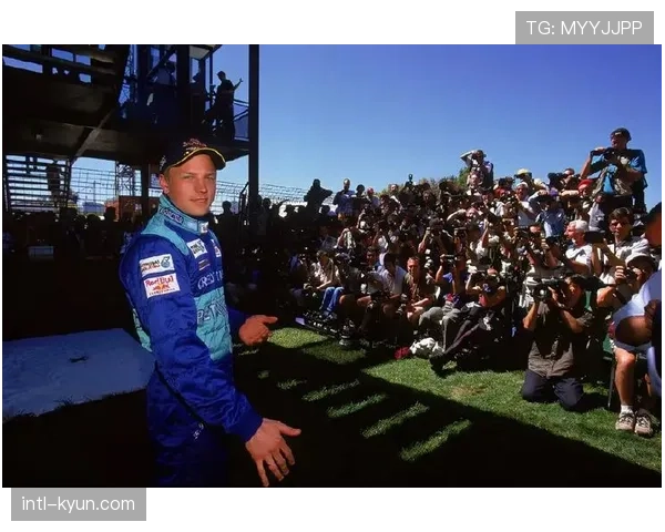 转会市场：女子精英车手西纳·弗雷与Trek车队续约三年